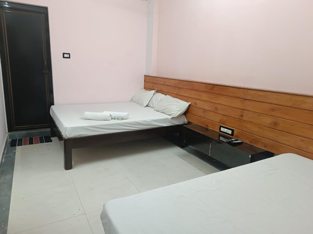 Sgs Residency Villa Тирупати Екстериор снимка