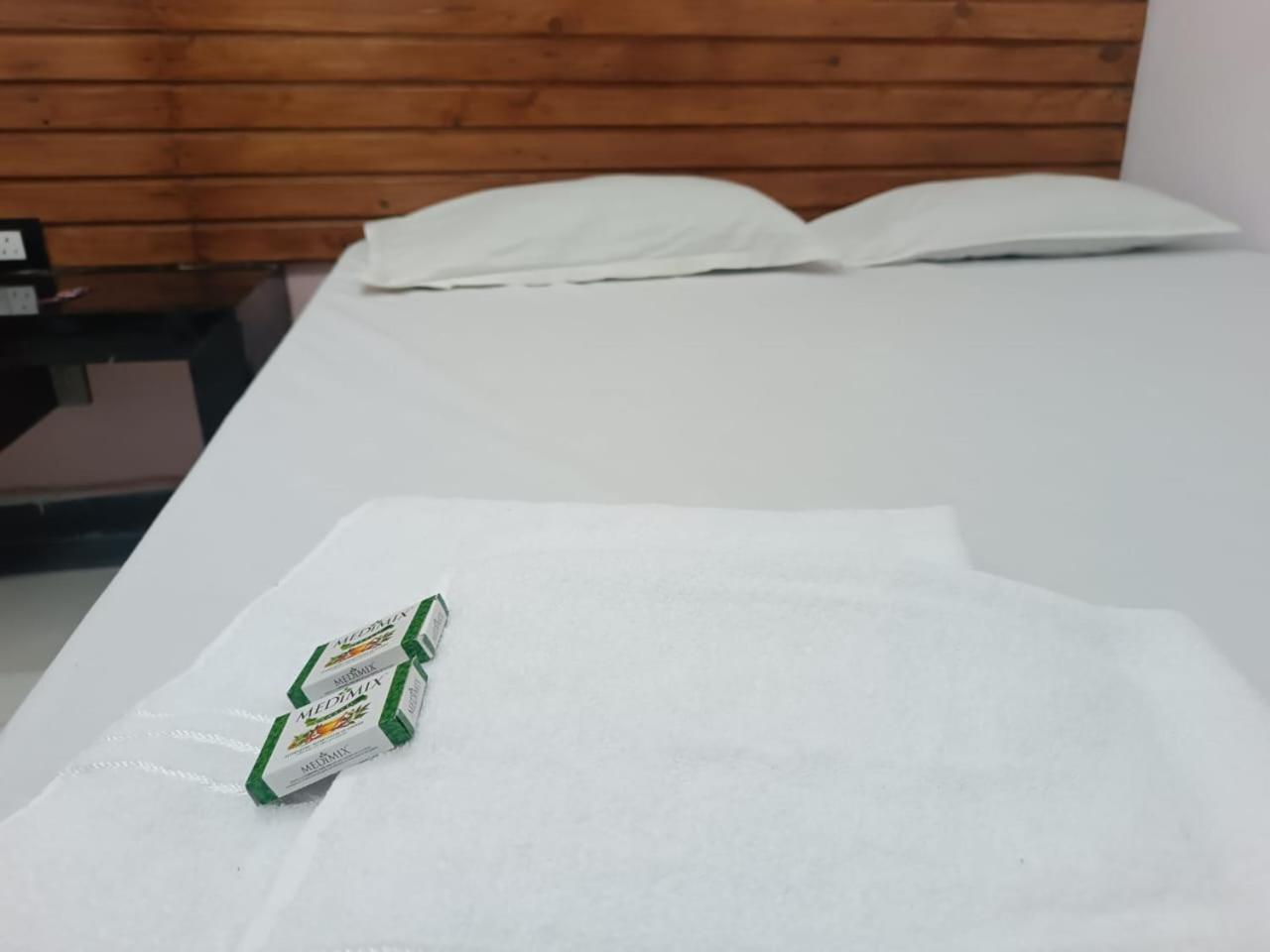 Sgs Residency Villa Тирупати Екстериор снимка